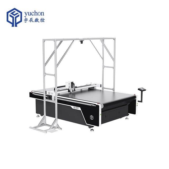 Máquina de corte CNC para tapete de chão/capa de assento de couro