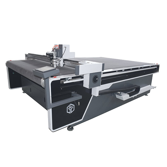 Máquina de Corte Têxtil Automática